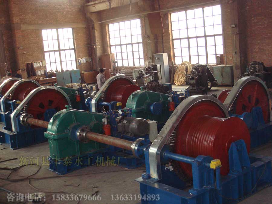 QHQ型弧門卷揚式啟閉機(三支點式卷揚啟閉機)